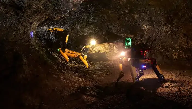 Spot inspecting an underground mine: the runtime king of non-factory scenes