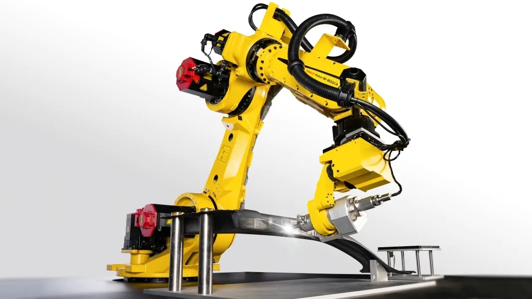 FANUC 工业机器人应用实拍(FANUC 官网)