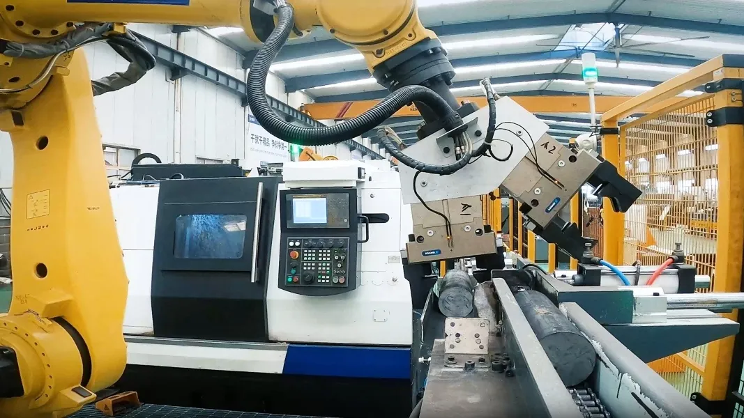 FANUC 工业机器人应用实拍（FANUC 官网）