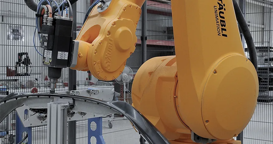 STAUBLI 工业机器人应用实拍（STAUBLI 官网）