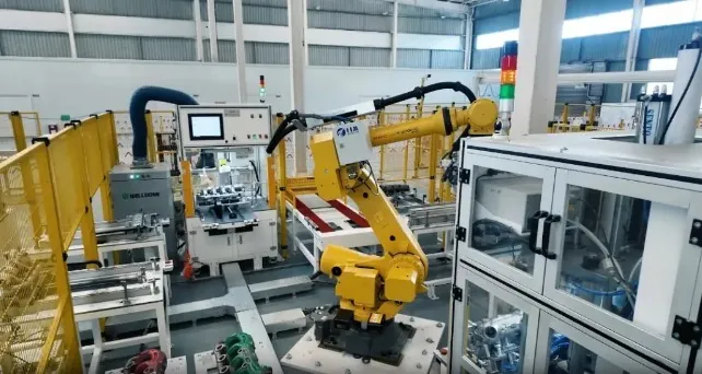 FANUC 工业机器人应用实拍(FANUC 官网)